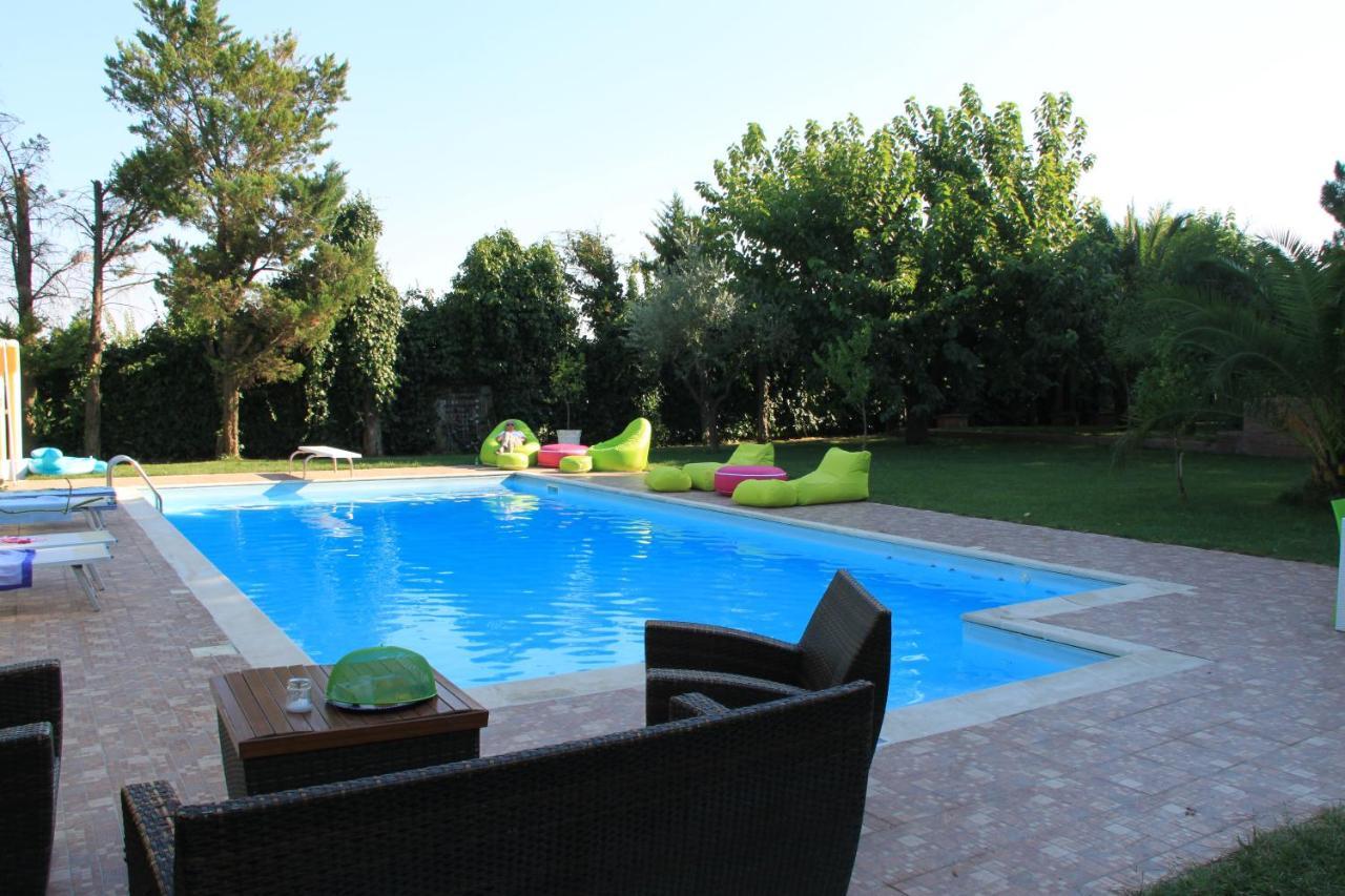 Masseria Nel Sole Hotel ลูเชรา ภายนอก รูปภาพ